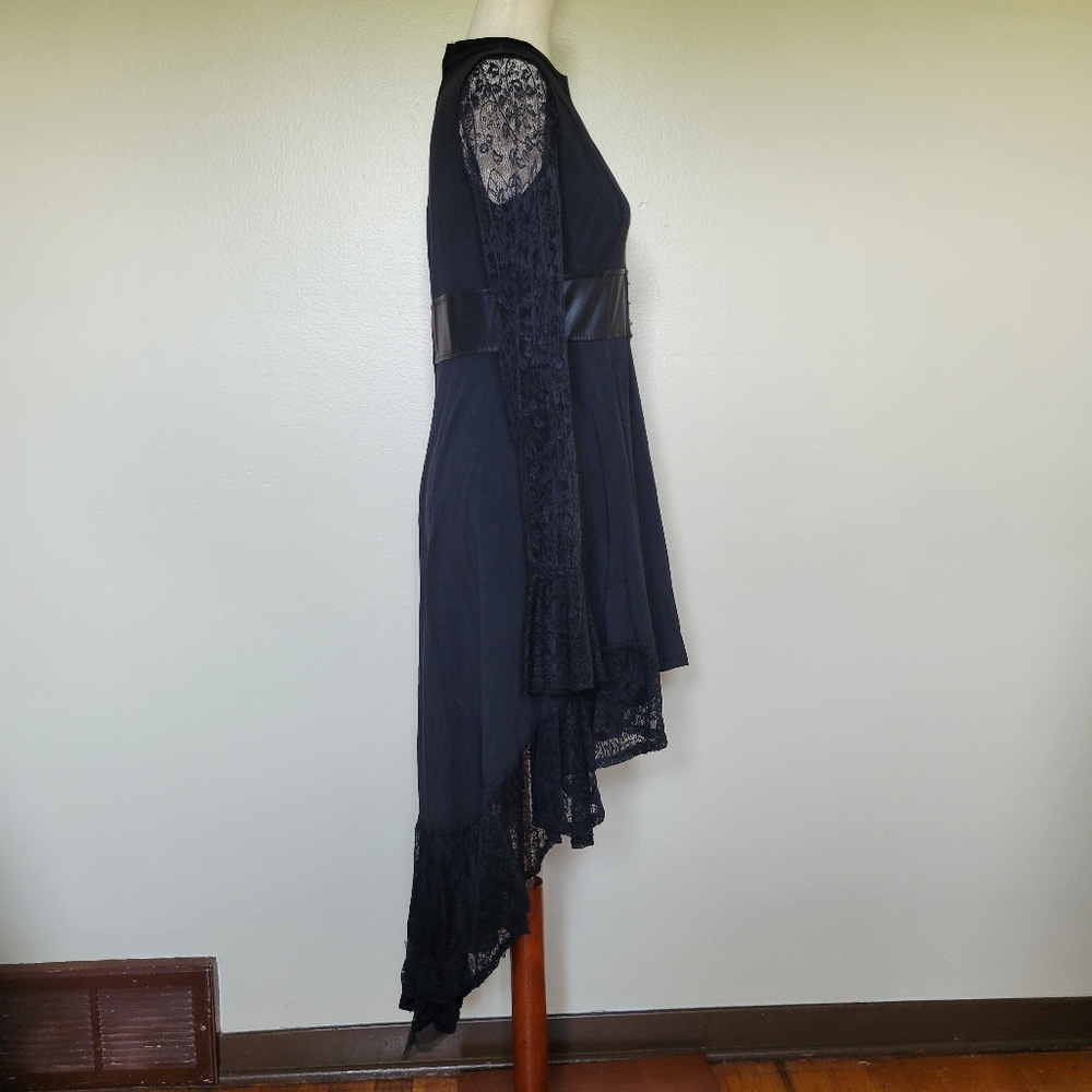 Royal Bones | Lace Keyhole Hi-Low Dress - Picture 6 of 12